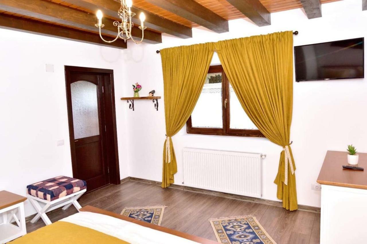 Casuta De Poveste Târgu Neamț Buitenkant foto