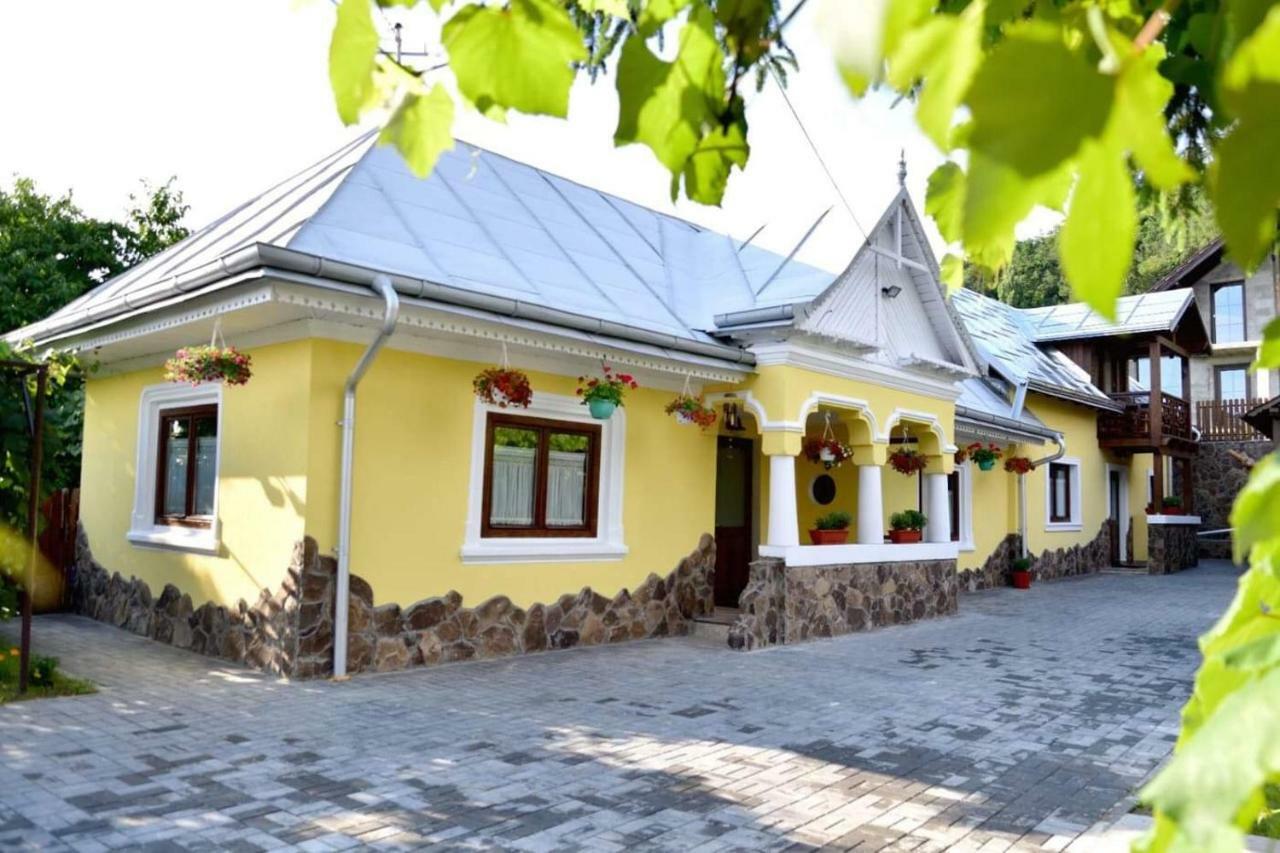 Casuta De Poveste Târgu Neamț Buitenkant foto